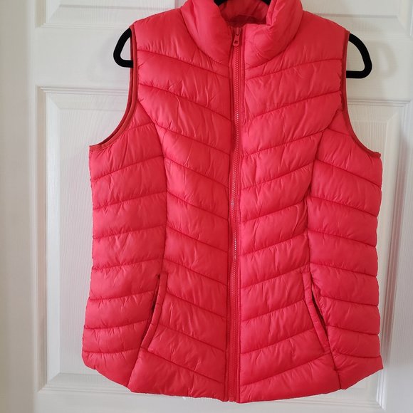 Women's Quilted Vest Red - Medium - Picture 1 of 3